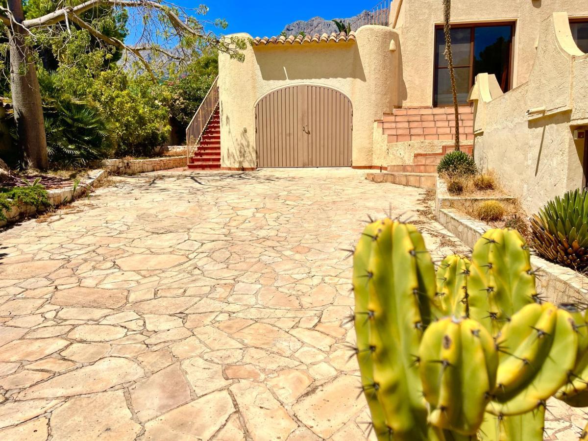 Villa De Estilo Espanol Con Jardin Y Piscina Altea Exterior photo