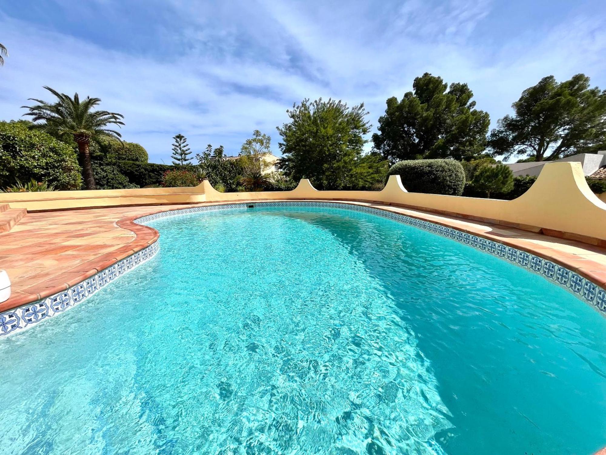 Villa De Estilo Espanol Con Jardin Y Piscina Altea Exterior photo